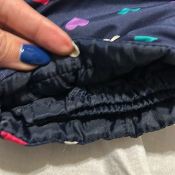 Oshkosh B'gosh Navy snowsuit with hearts size 4
Snow pants Sledding - Picture 6 of 7